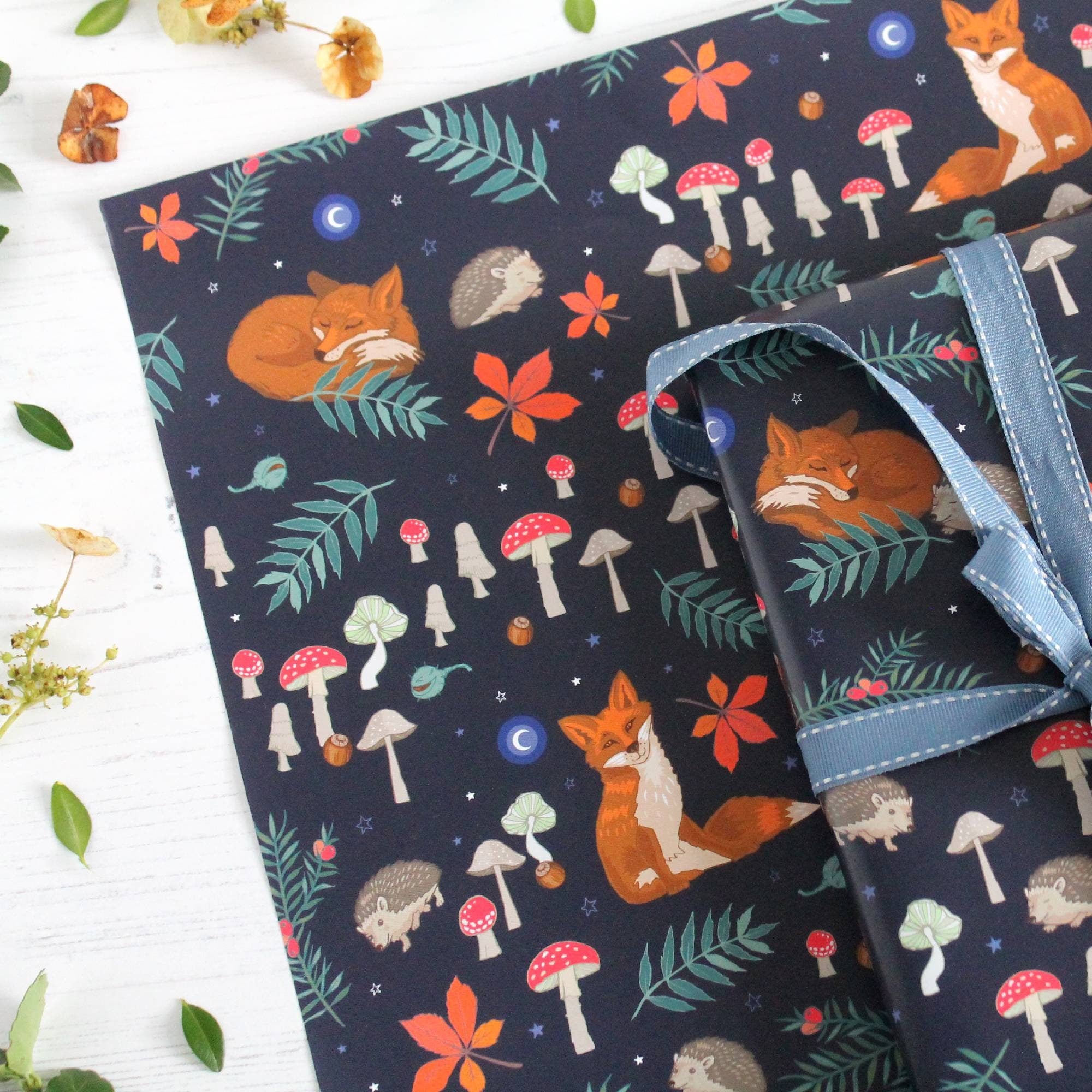 Fox and Hedgehog Gift Wrap: Woodland Animals, Toadstools, Night Sky