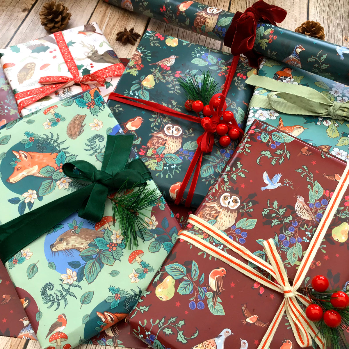 Seasons Tweetings on Burgundy Christmas Gift Wrap Pack of 2