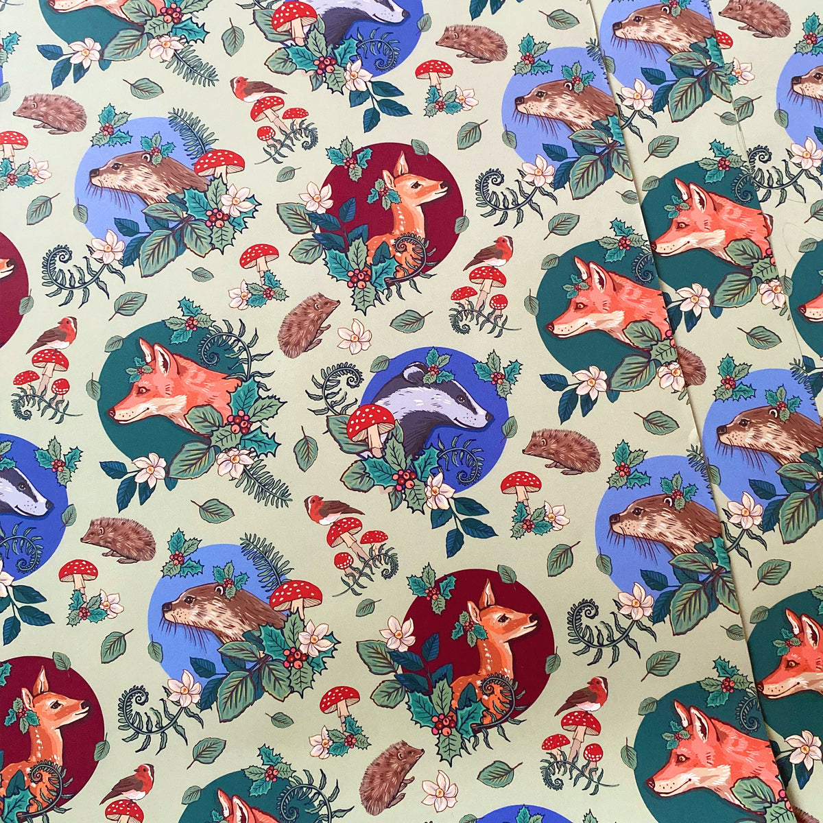 Woodland Animal Christmas Wrapping Paper with Gift Tag