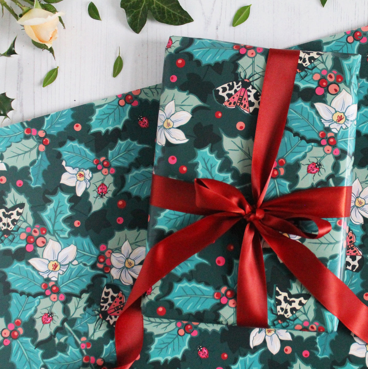 Holly Christmas Wrapping Paper pack of 2 Sheets with Tags